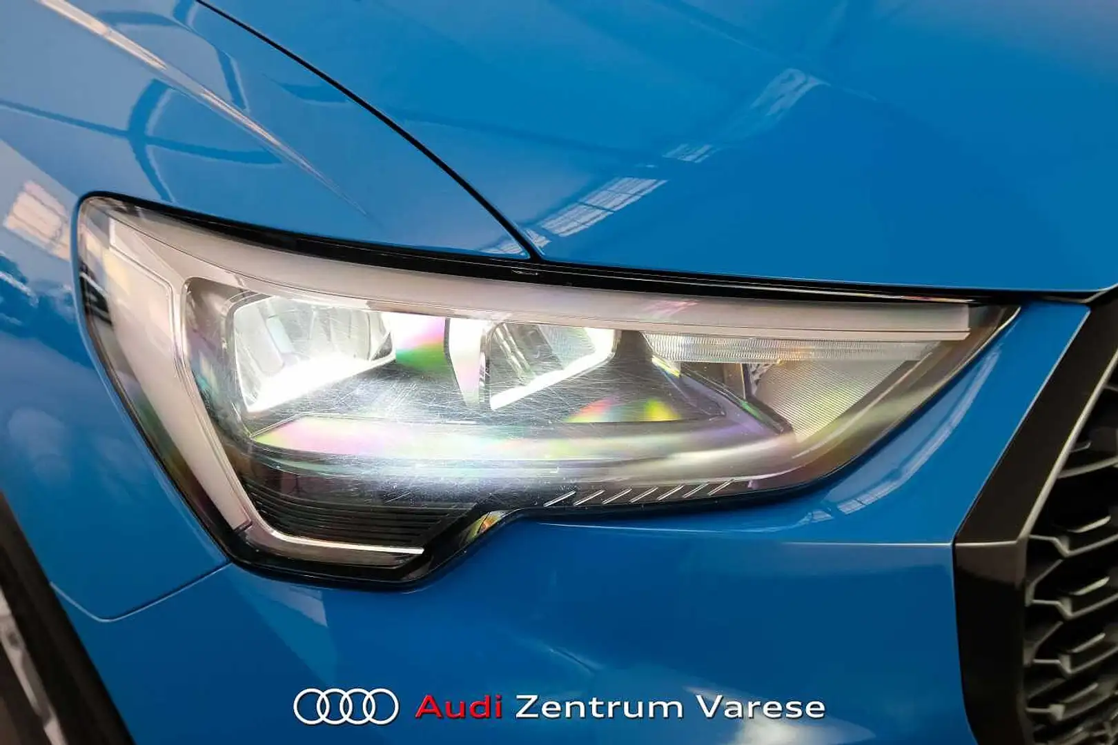 Audi Q3 Sportback 35 TFSI 150CV Stronic Sline Edition Bleu - 2