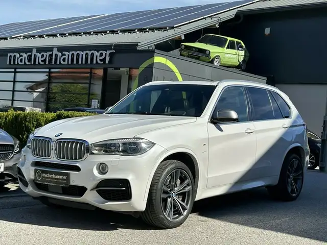 BMW X5 M 50d *HUD*LED*PANO*STHZG*ACC*KEYLESS*20''