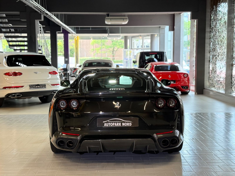 Ferrari 812 6.5 V12 Superfast CARBON~KAMERA~LIFT~JBL — photo 6