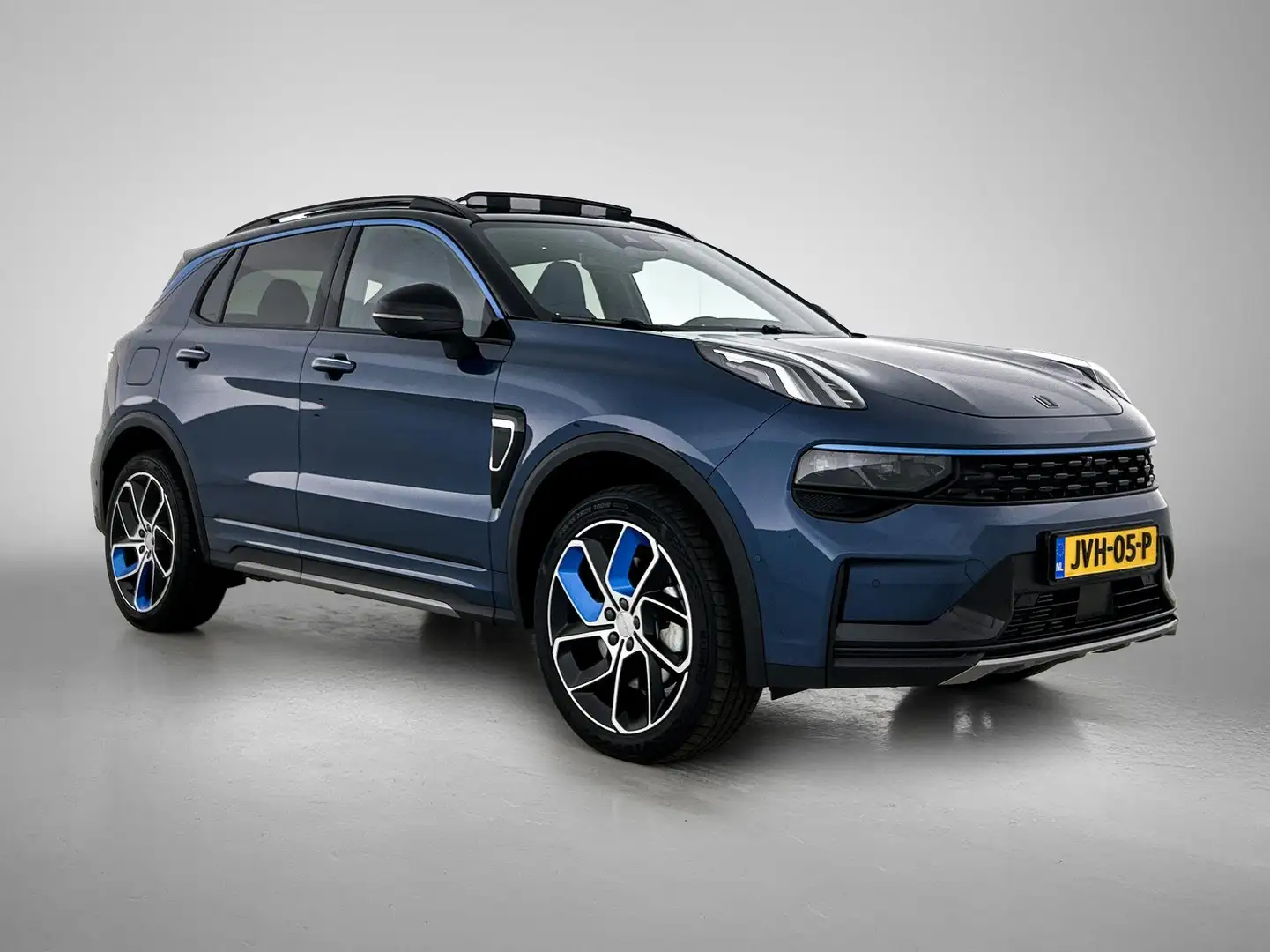 Lynk & Co 01 1.5 263pk Automaat | Navigatie | Panoramadak | 360 Azul - 2