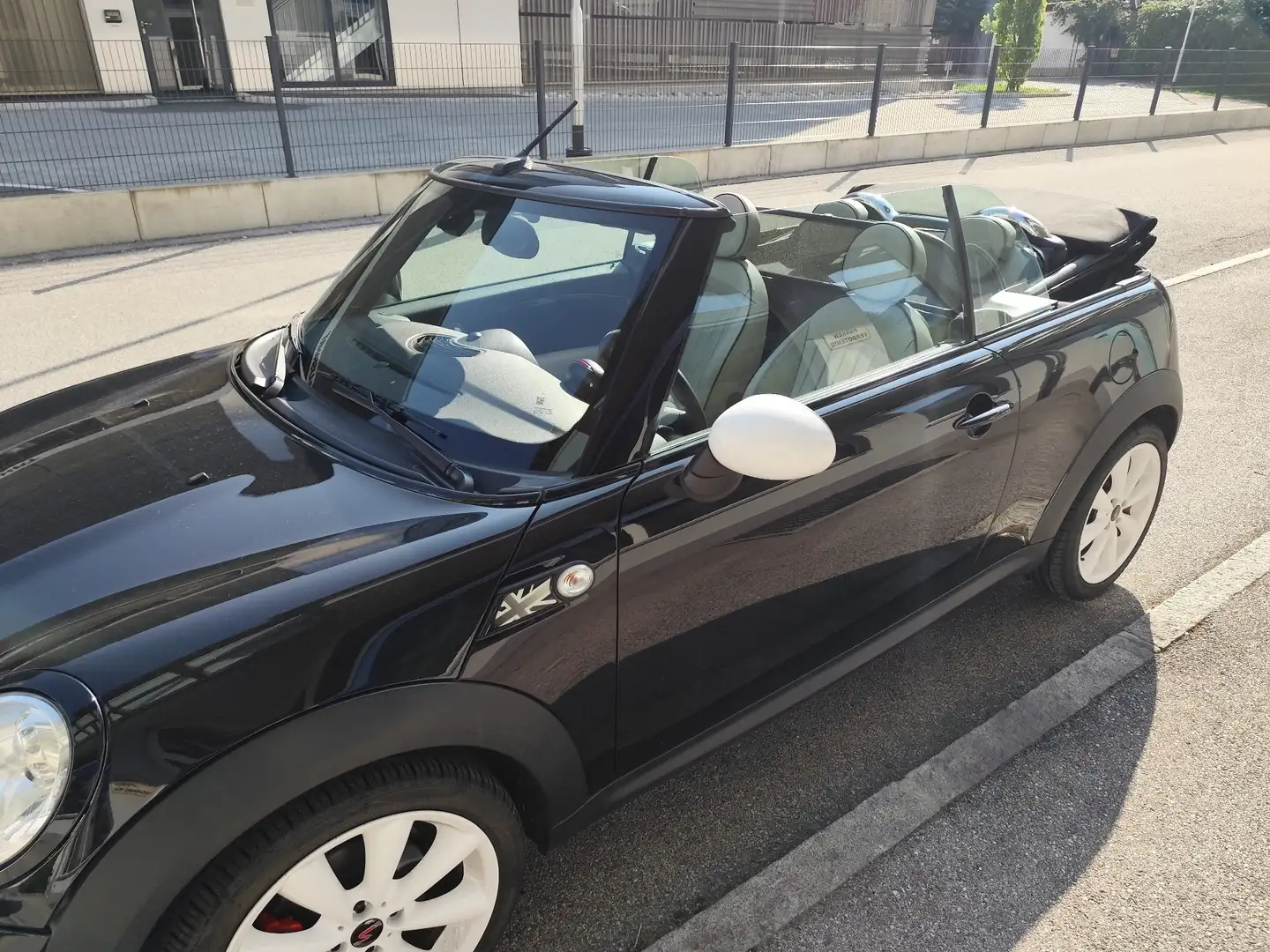 MINI Cooper D Cabrio - 2