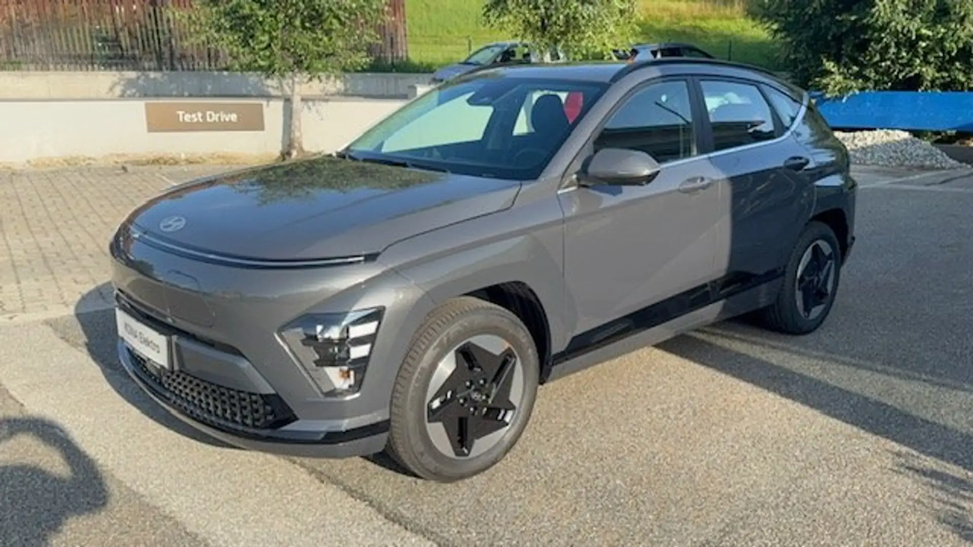 Hyundai KONA Elektro 48,4kWh Smart Line +PP1+OO5 Grijs - 2
