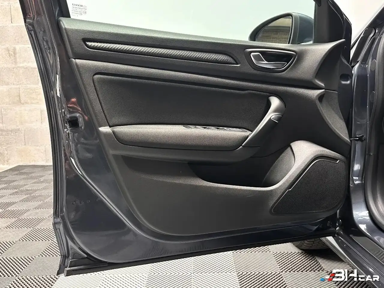 Renault Megane Berline — photo 7