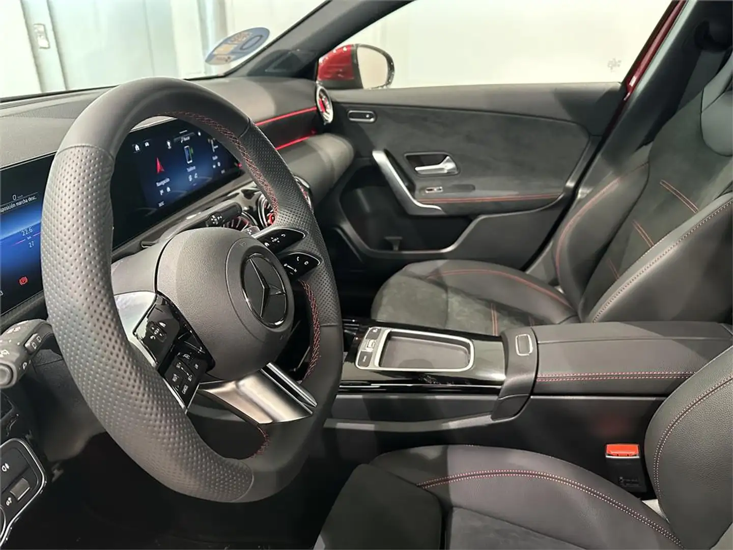 Mercedes-Benz A 250 e con tecnologí híbrida EQ - 2