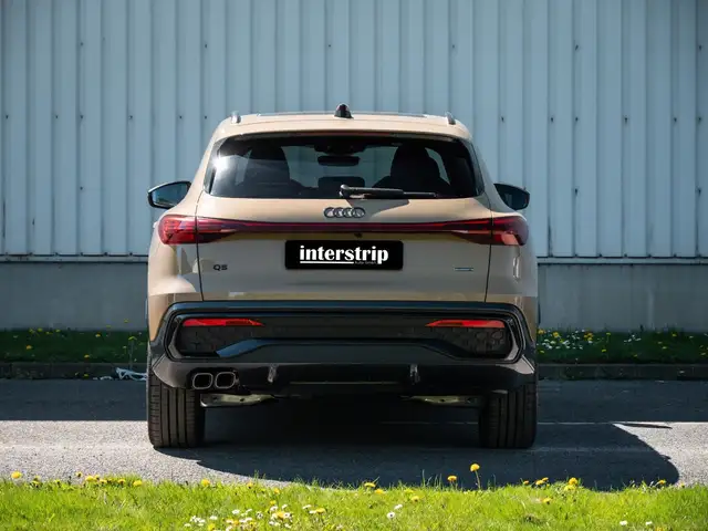 Audi Q5 view 5