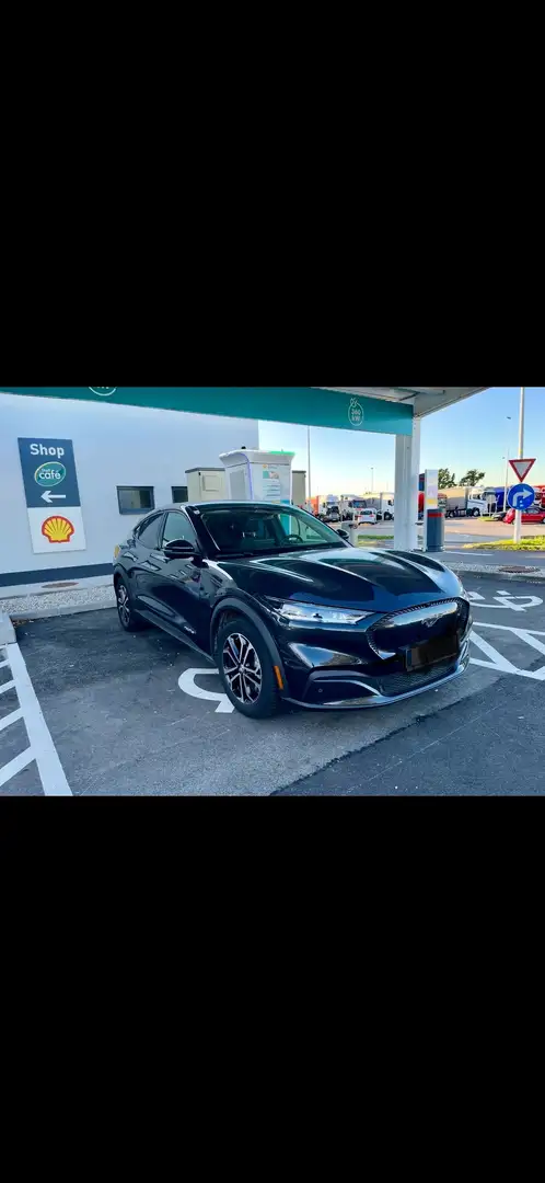 Ford Mustang Mach-E Elektro 68kWh Standard Range Schwarz - 1
