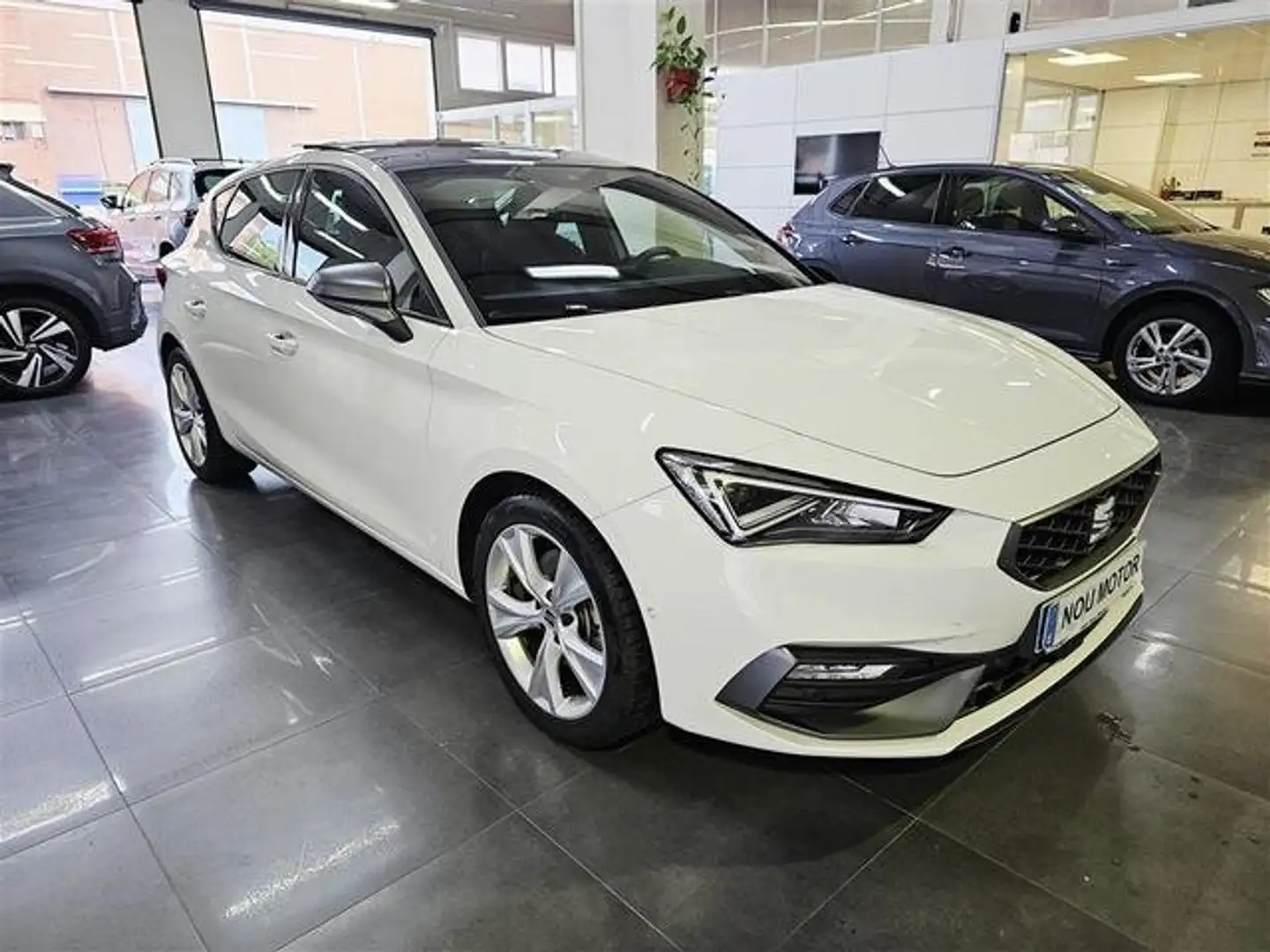 SEAT Leon 1.5 TSI S&S FR 130 Blanco - 2