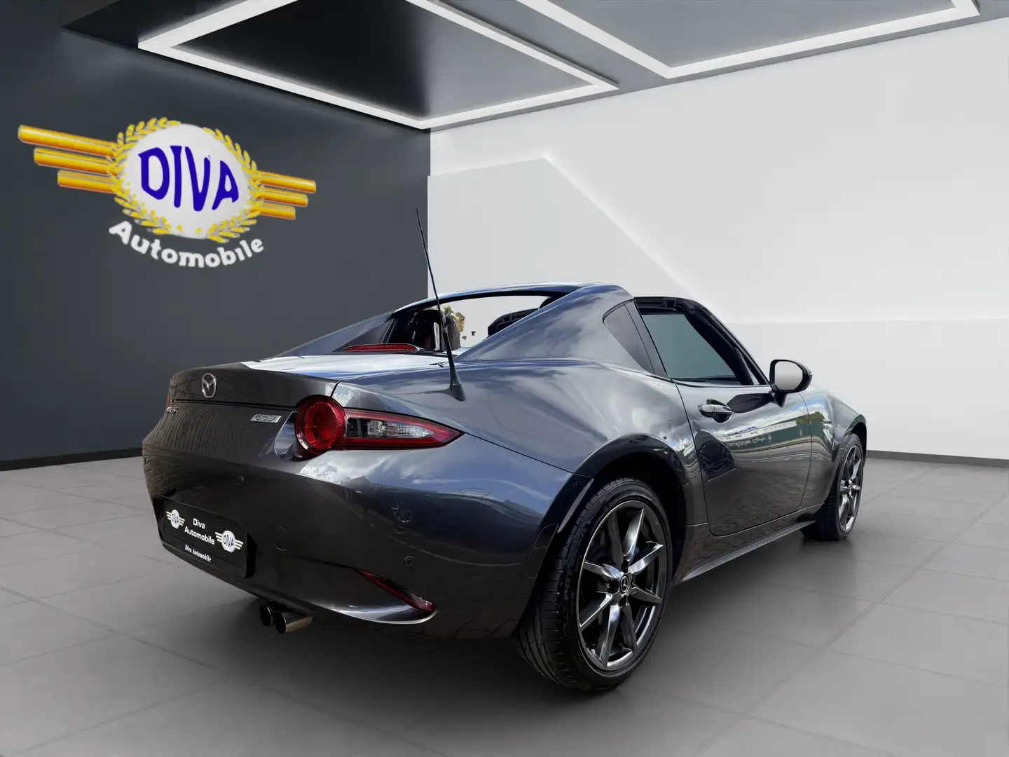 Mazda MX-5 Sports-Line RF Grau - 2