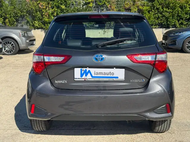 Toyota Yaris view 5