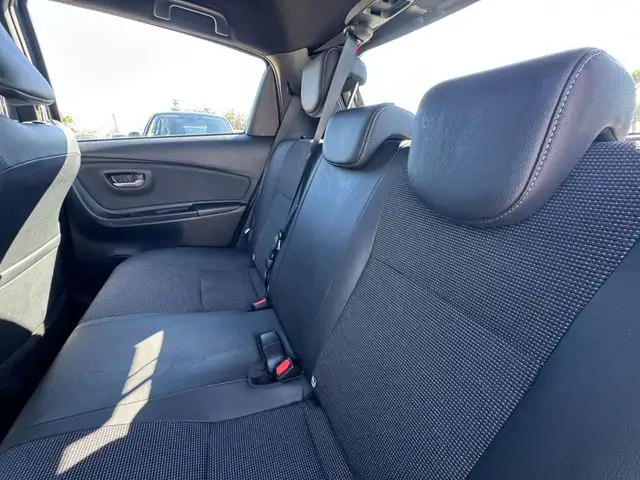 Toyota Yaris view 13