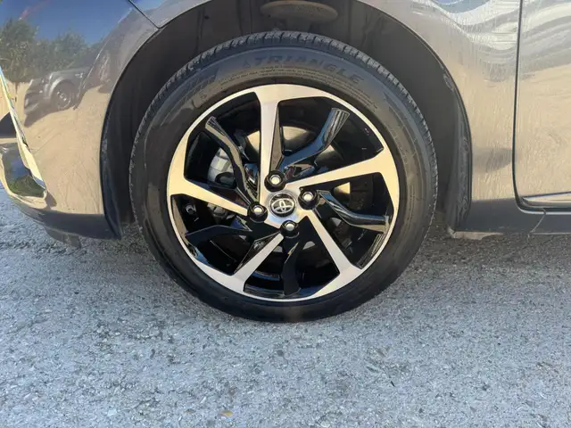 Toyota Yaris view 14