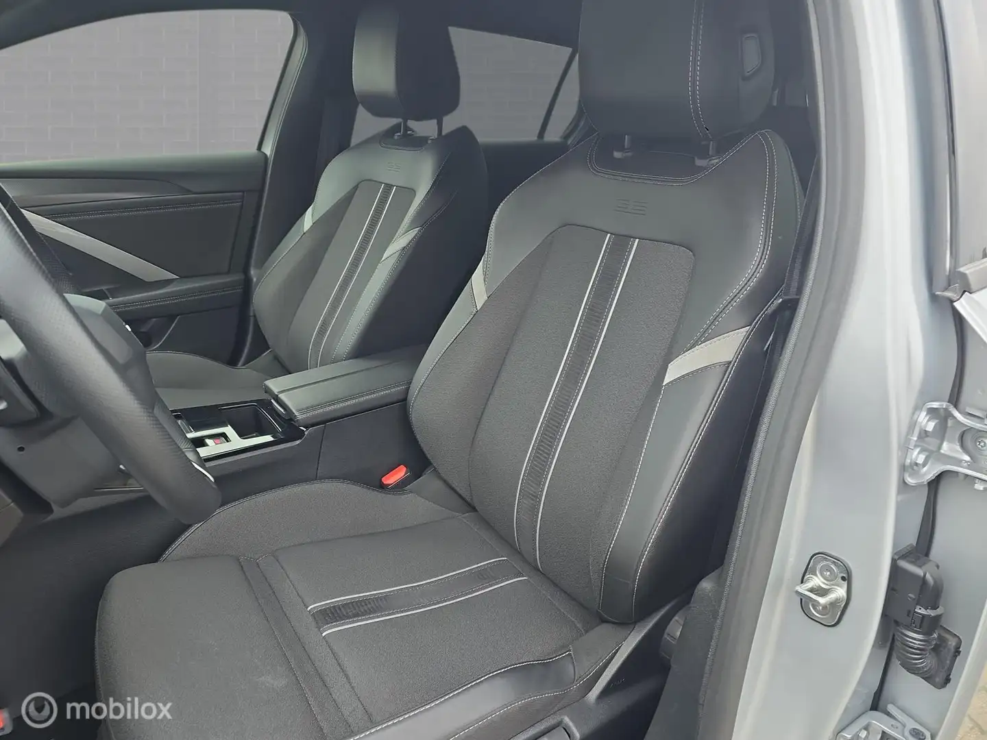 Opel Astra Sports Tourer 1.2 Turbo Hybrid GS Silber - 2