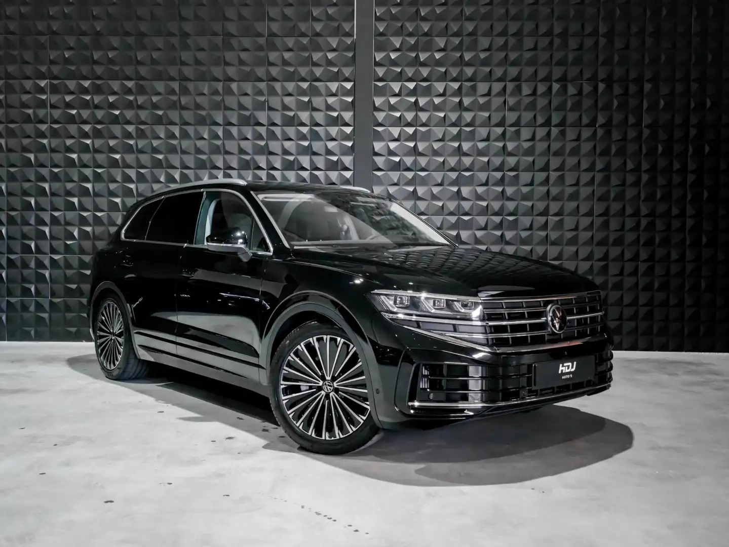 Volkswagen Touareg 3.0 TSi eHybrid 4MOTION Elegance | 161 km!! | Luch Schwarz - 2