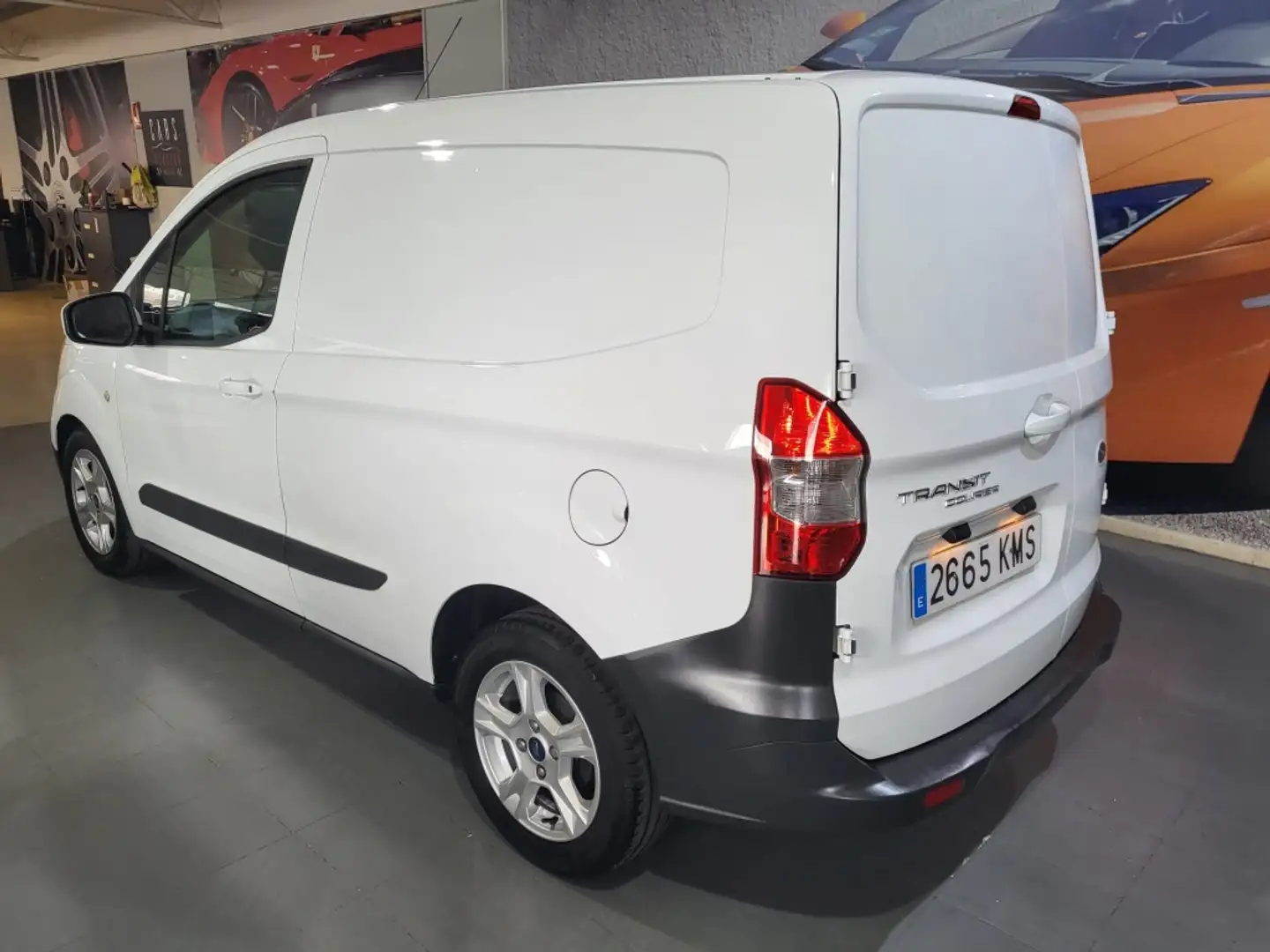 Ford Tourneo Courier 1.5TDCi Trend 100 Blanc - 2