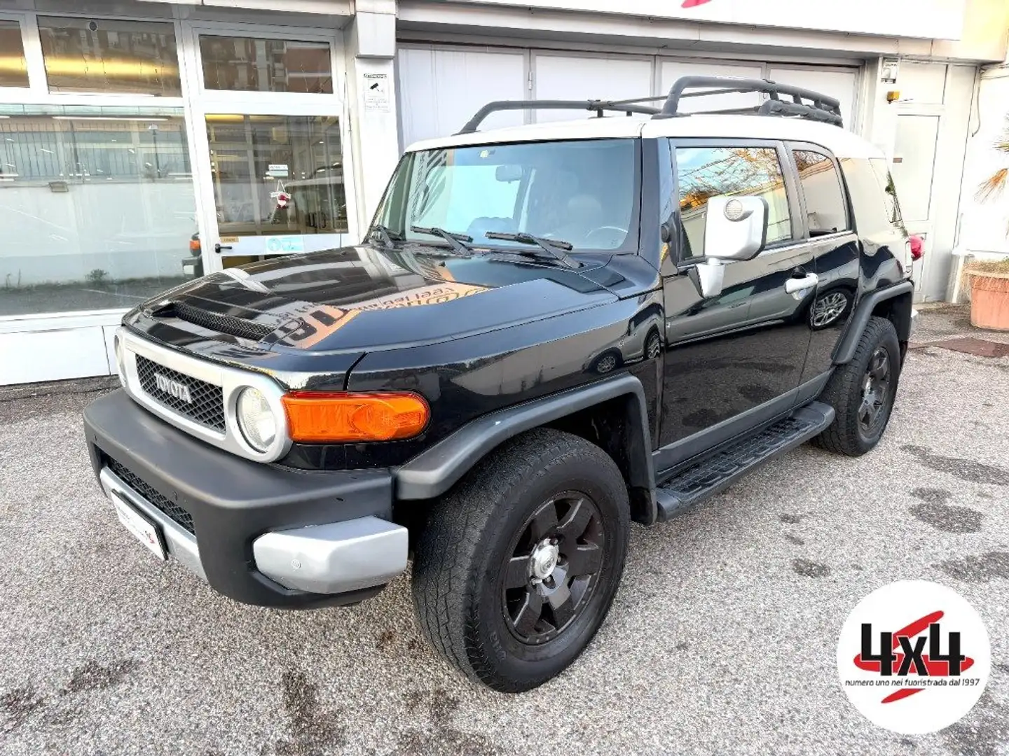 Toyota FJ Cruiser 4.0 Benz./GPL V6 Auto. 239 CV *OFFERTA PROMO* Noir - 1