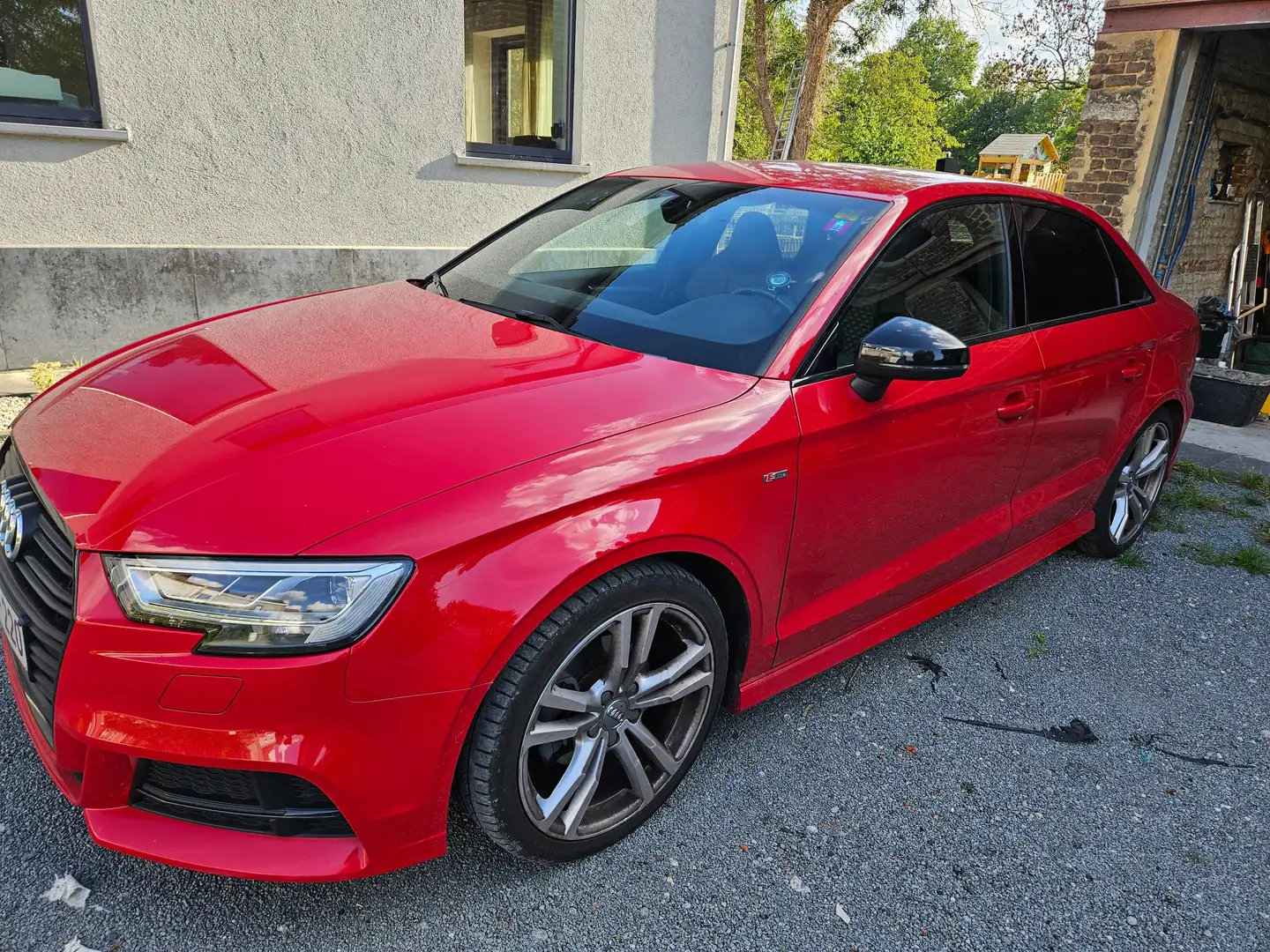 Audi A3 A3 1.5 TFSI ACT Sport Rood - 1
