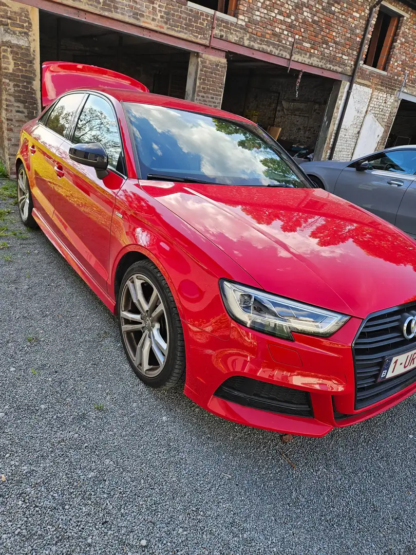 Audi A3 A3 1.5 TFSI ACT Sport Rood - 2