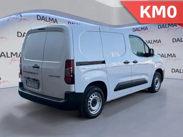 Peugeot Partner view 5