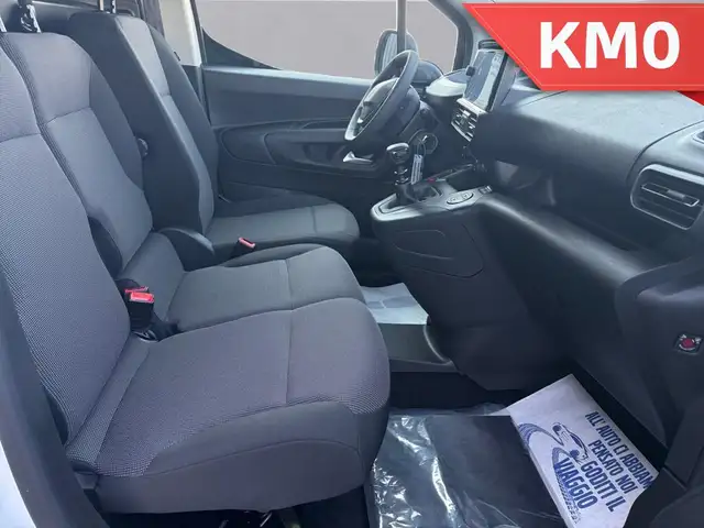Peugeot Partner view 13