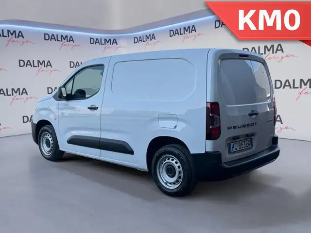 Peugeot Partner view 3