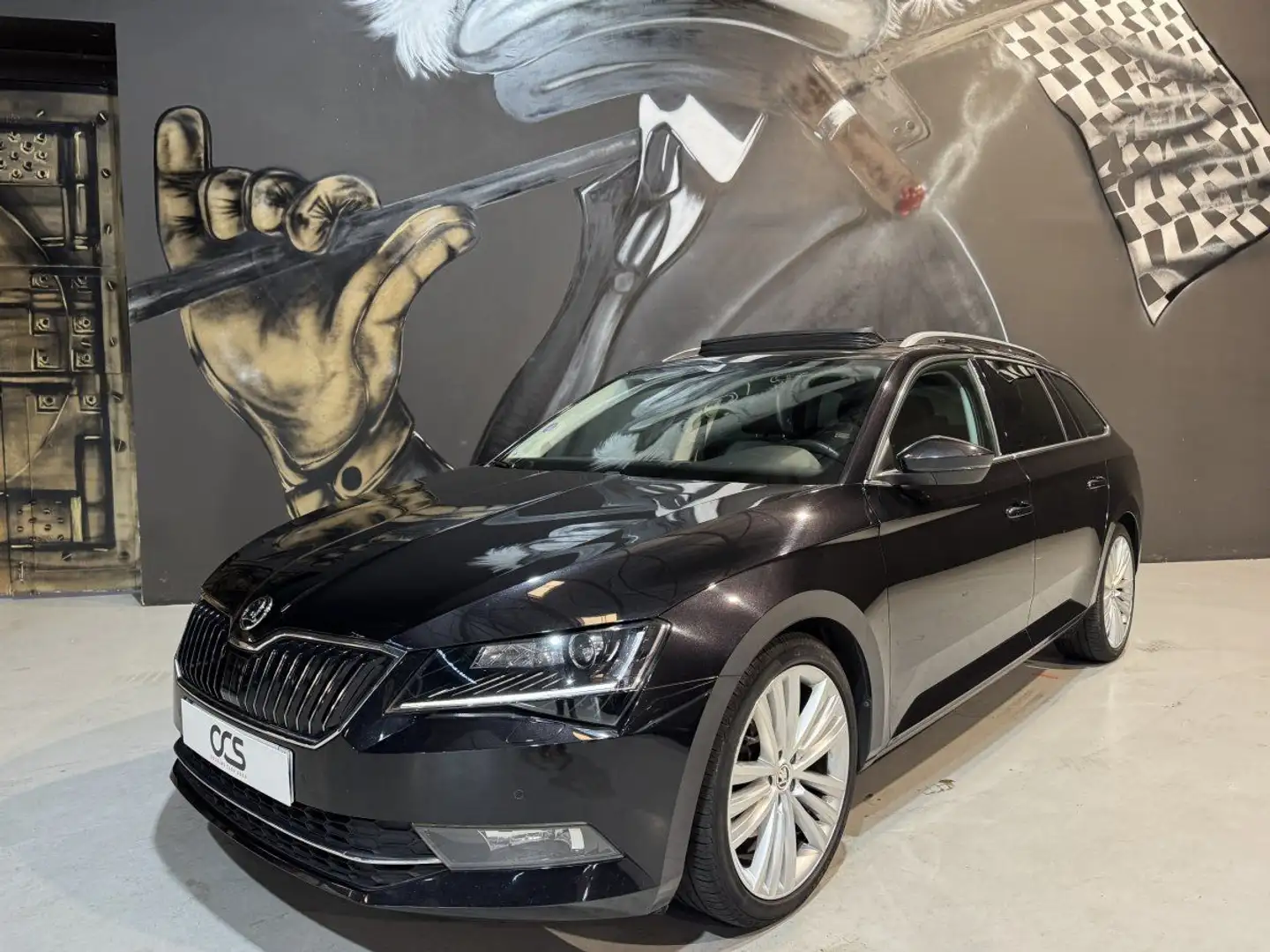 Skoda Superb Combi (3) TSI 180 DSG Style Toit Ouvrant CarPlay Schwarz - 2