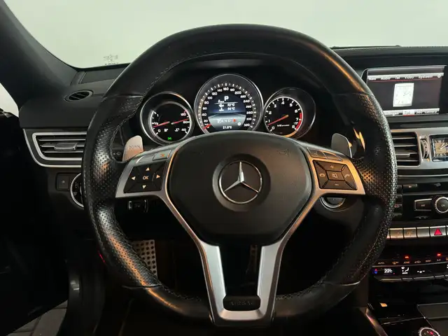Mercedes-Benz E-Class view 6