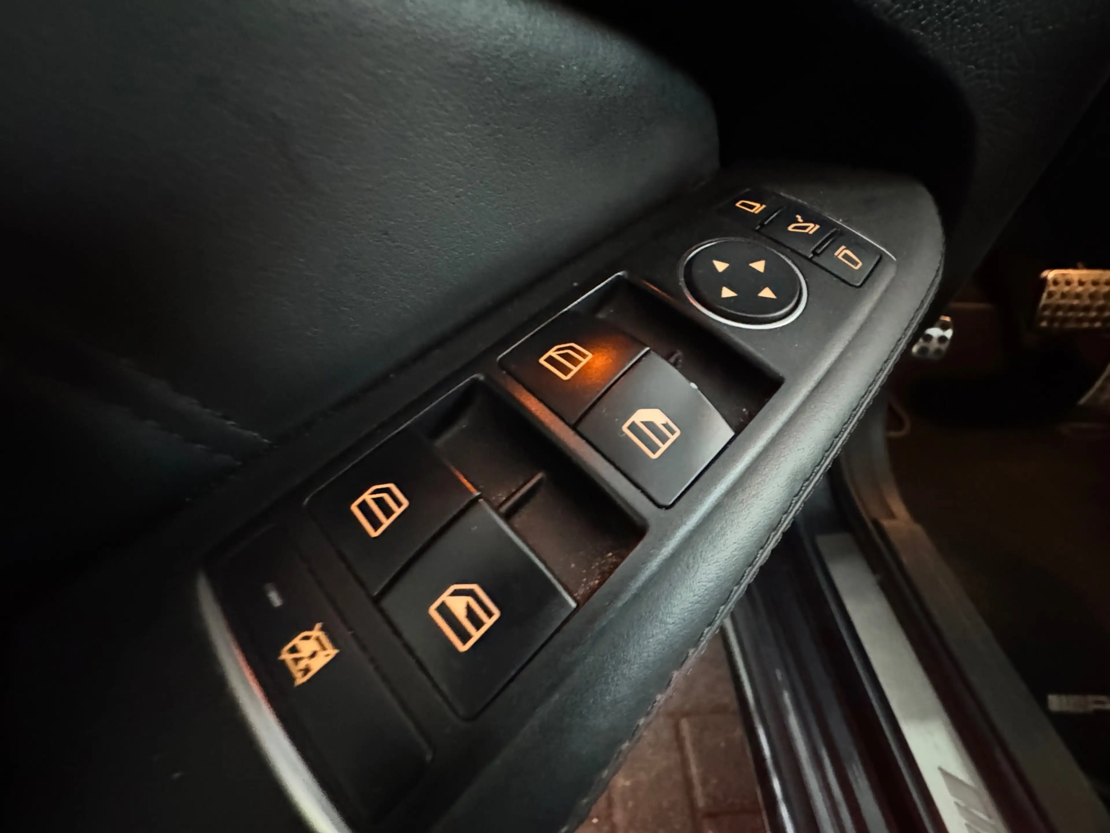 Mercedes-Benz E 63 AMG 4MATIC — photo 14