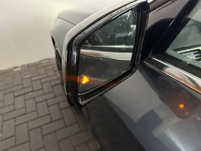 Mercedes-Benz E-Class view 25