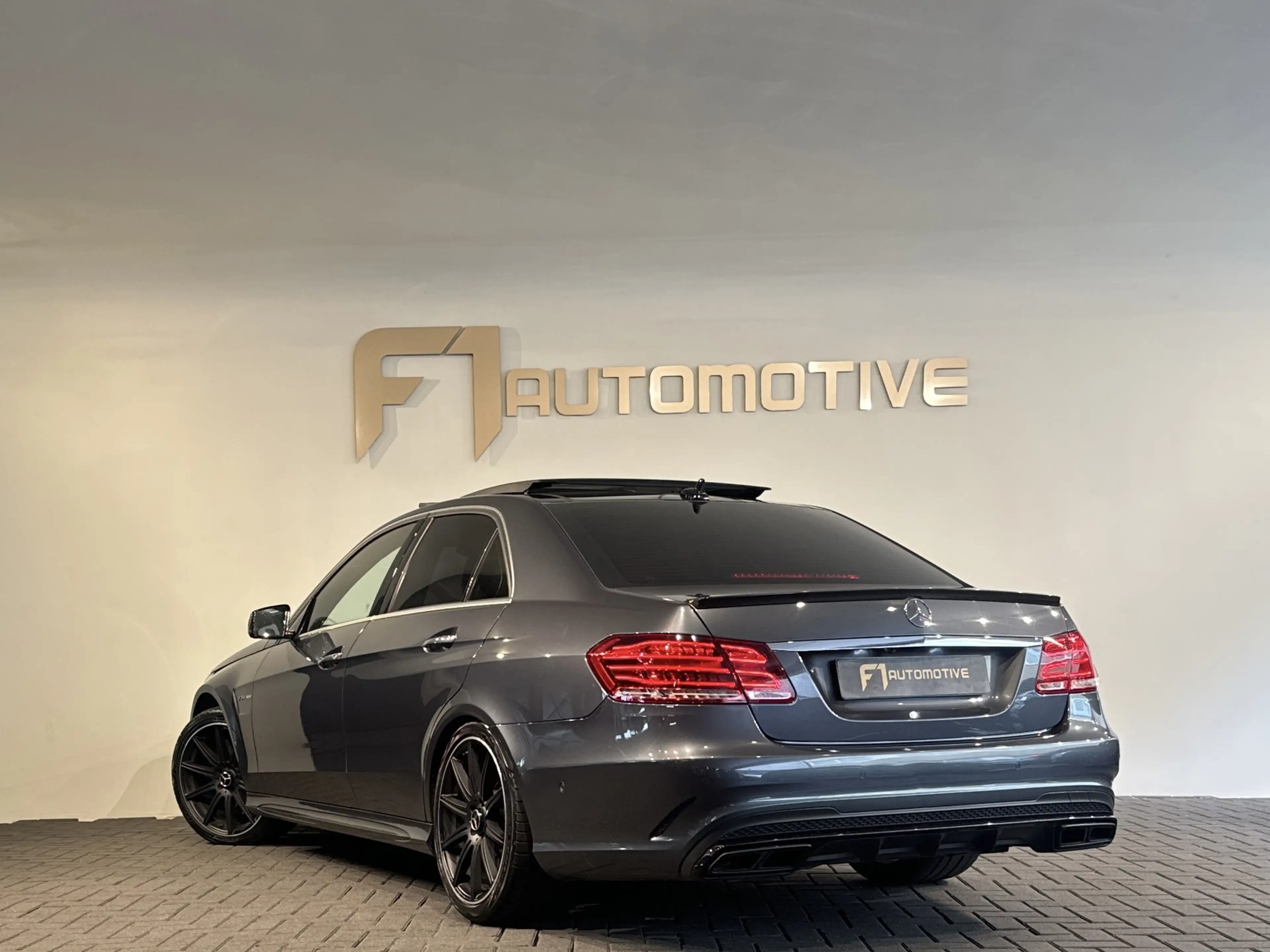 Mercedes-Benz E 63 AMG 4MATIC — photo 9