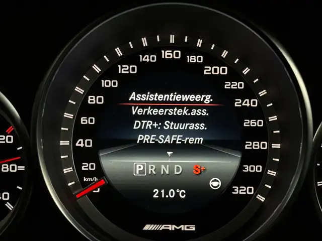 Mercedes-Benz E-Class view 22