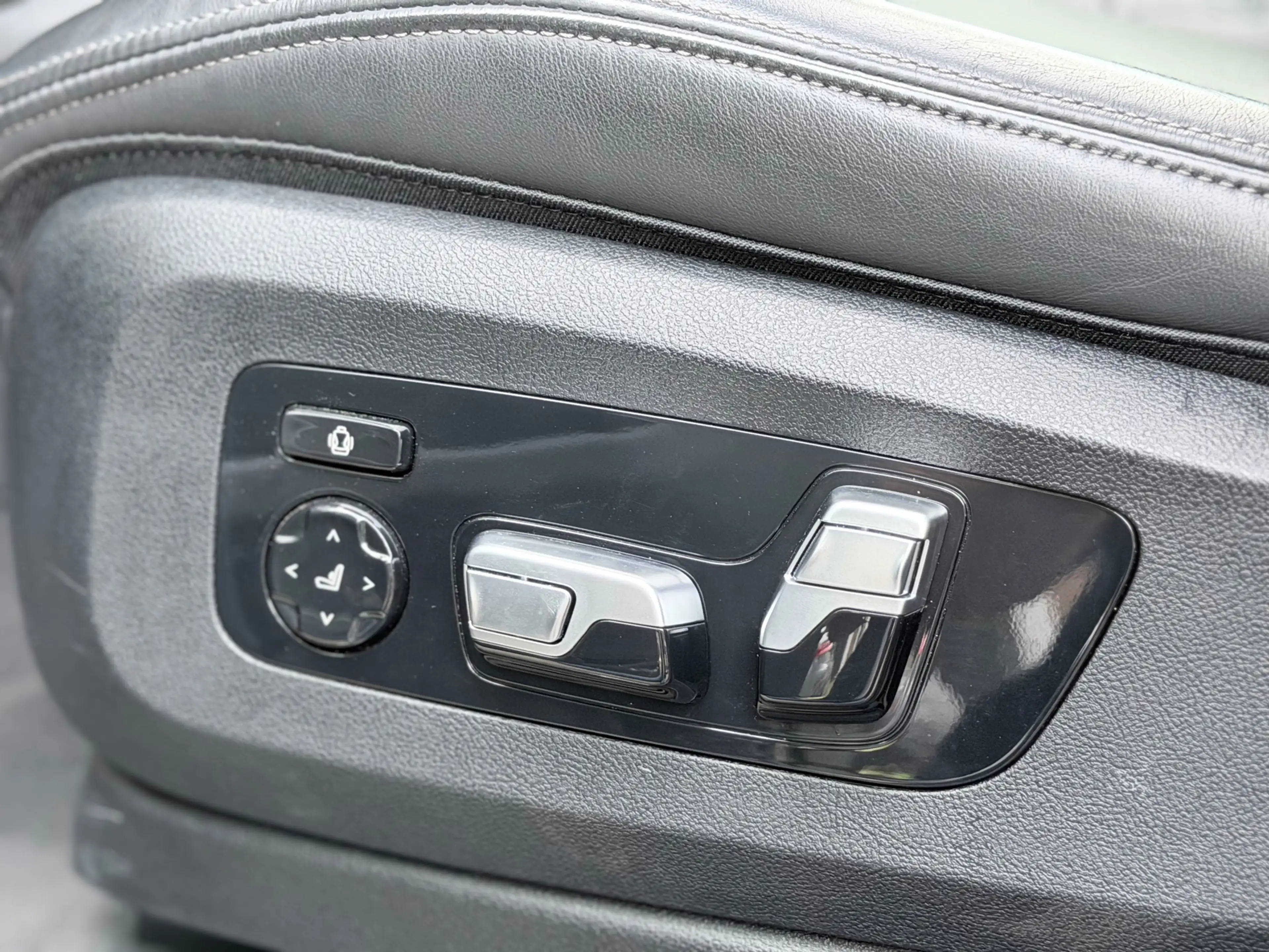 BMW X5 XDrive45e High Executive Pano/360/Memory — photo 11