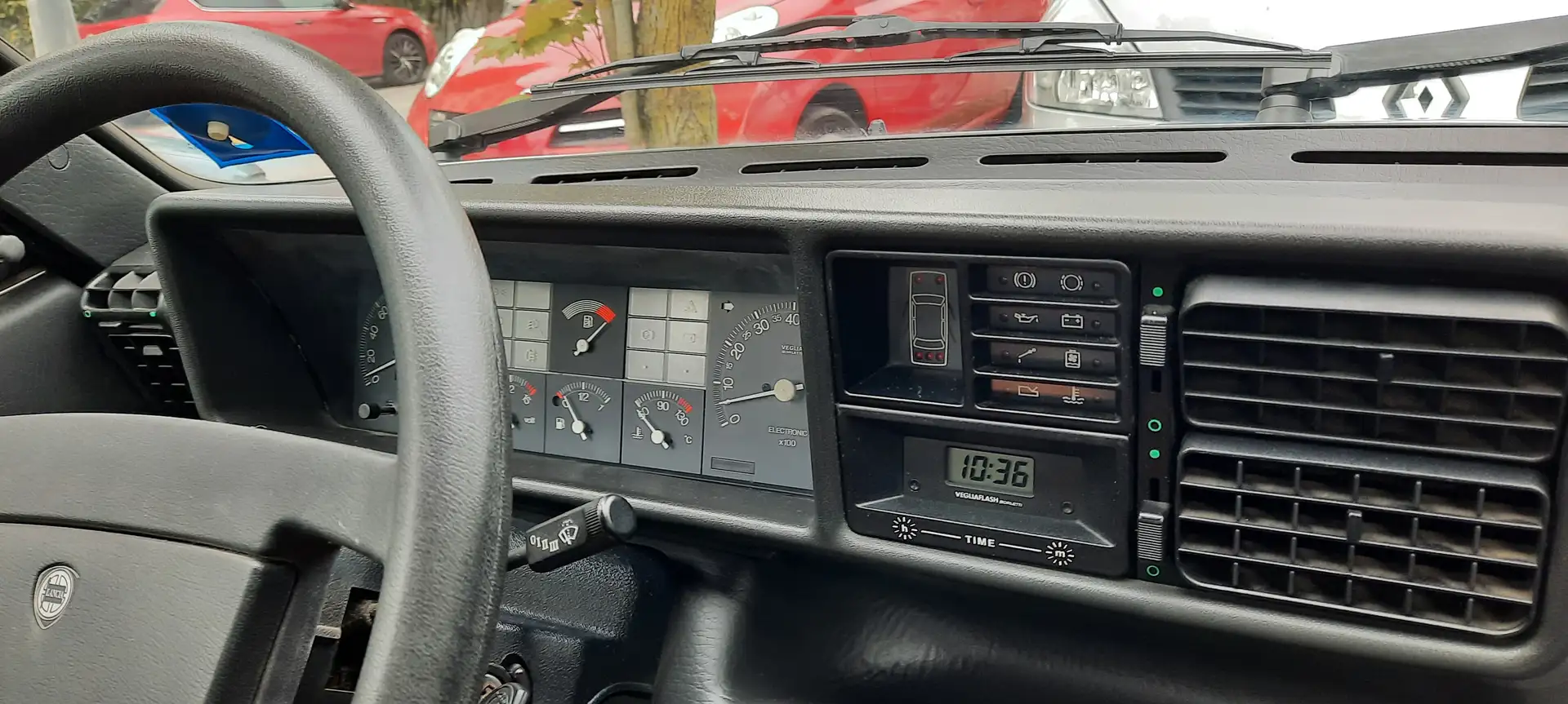 Lancia Prisma 1.5 LX - 2