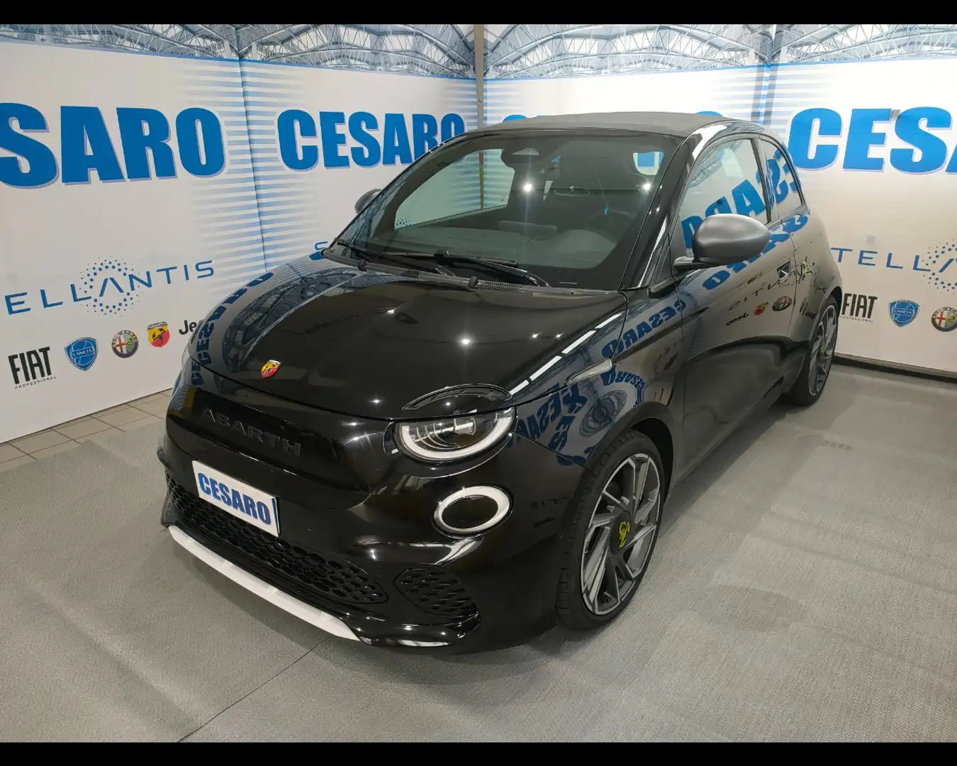 Abarth 500e Cabrio 42 kWh  Turismo Noir - 2