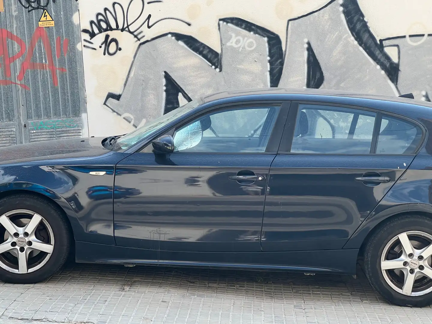 BMW 118 118d Azul - 1
