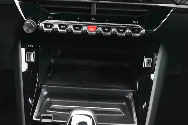 Peugeot 2008 view 15