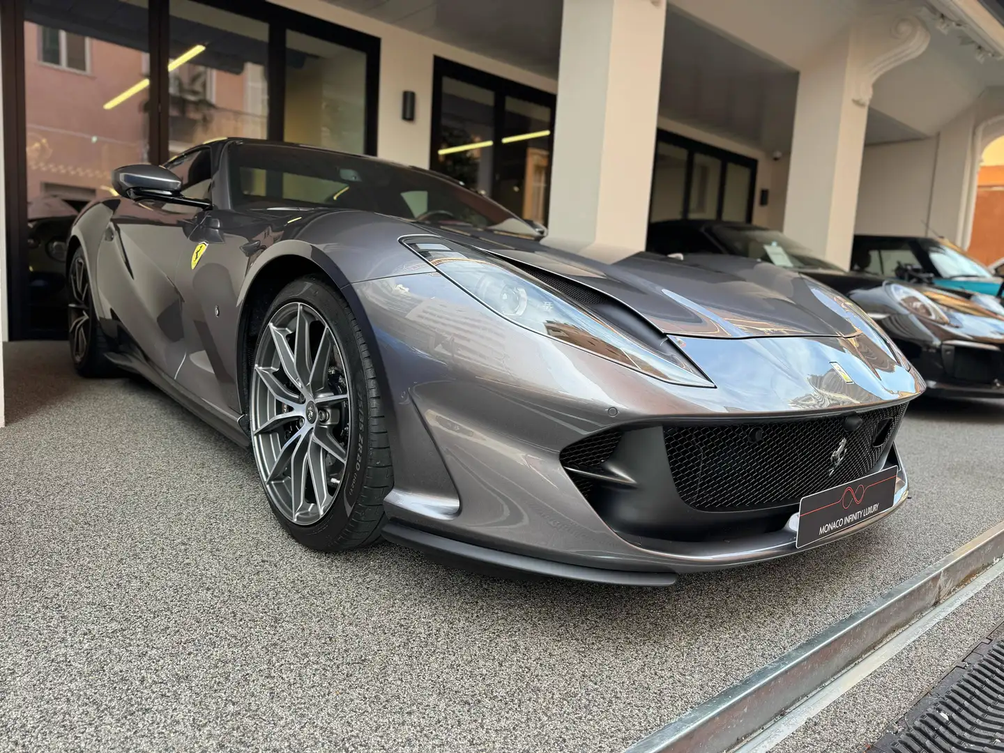 Ferrari 812 GTS Gris - 2