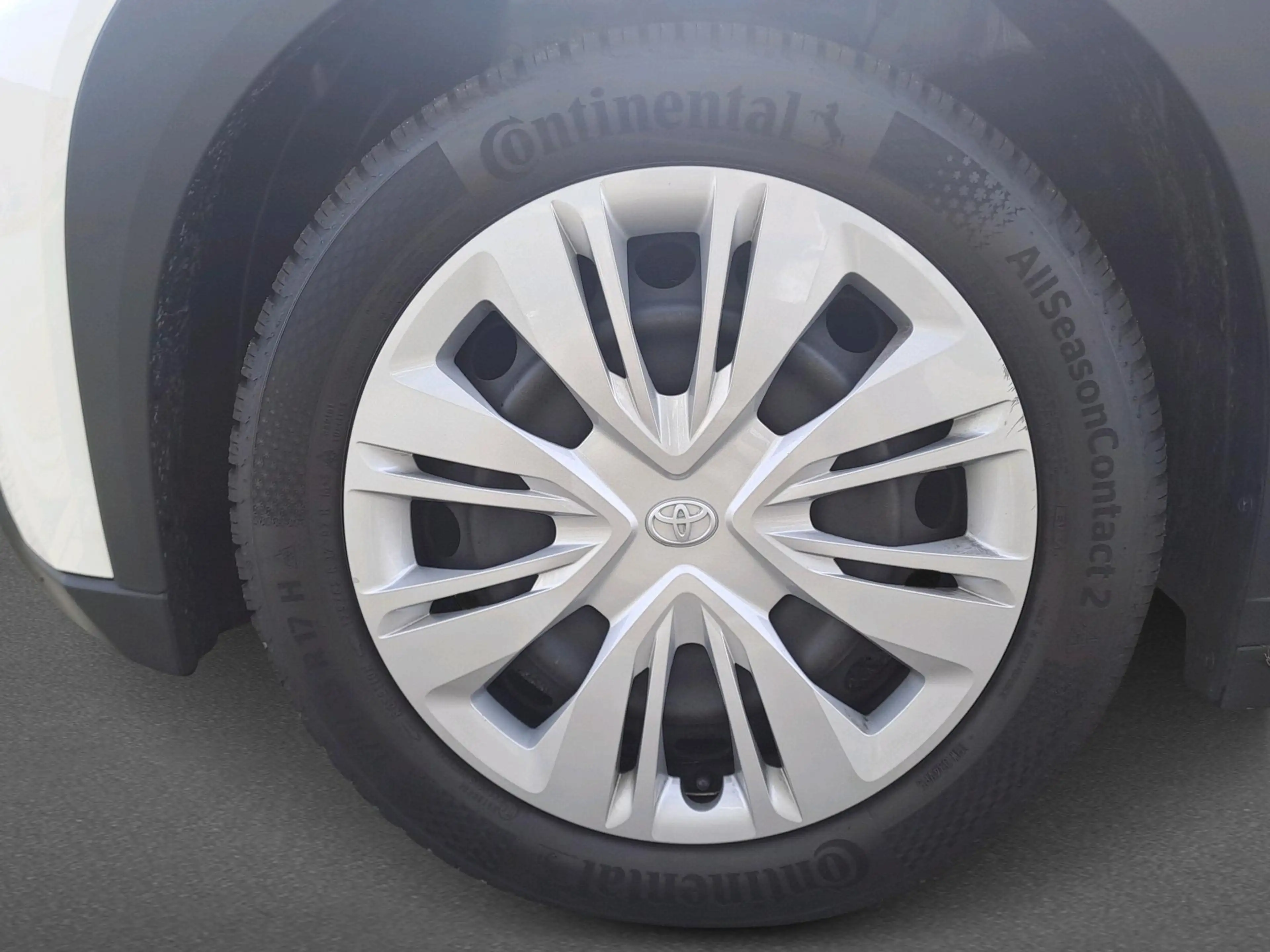 Toyota Aygo X 1.0 VVT-i MT Play — photo 9