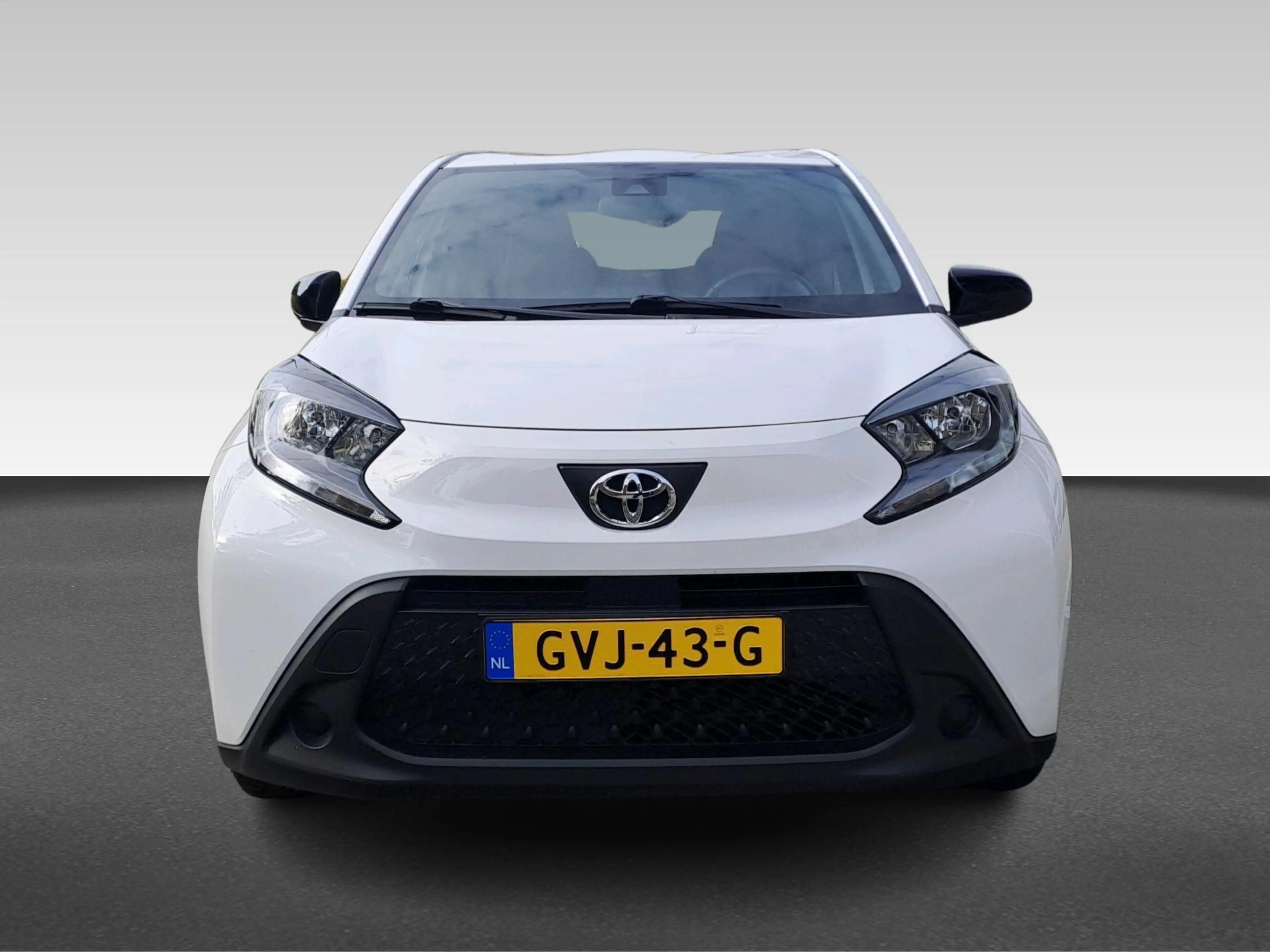 Toyota Aygo X 1.0 VVT-i MT Play — photo 4