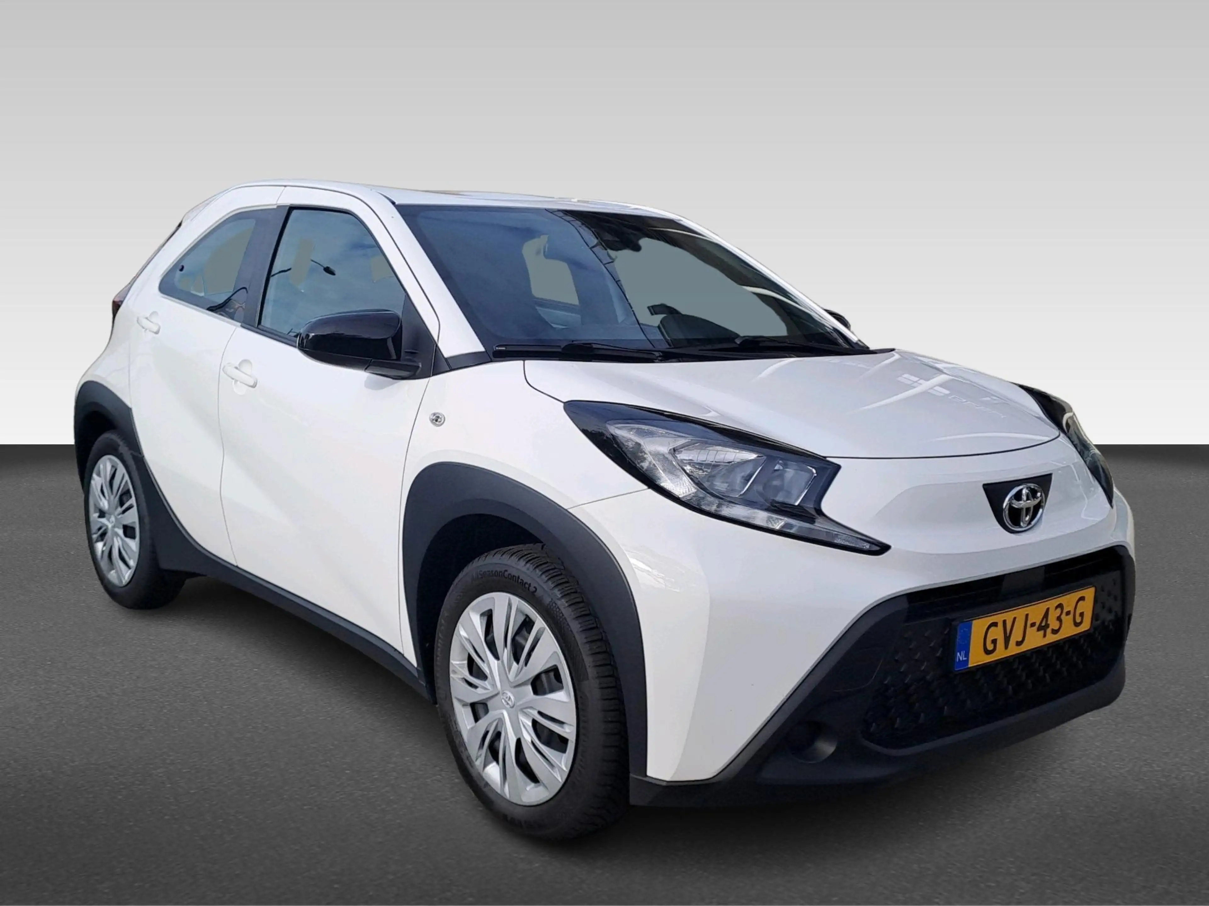 Toyota Aygo X 1.0 VVT-i MT Play — photo 5