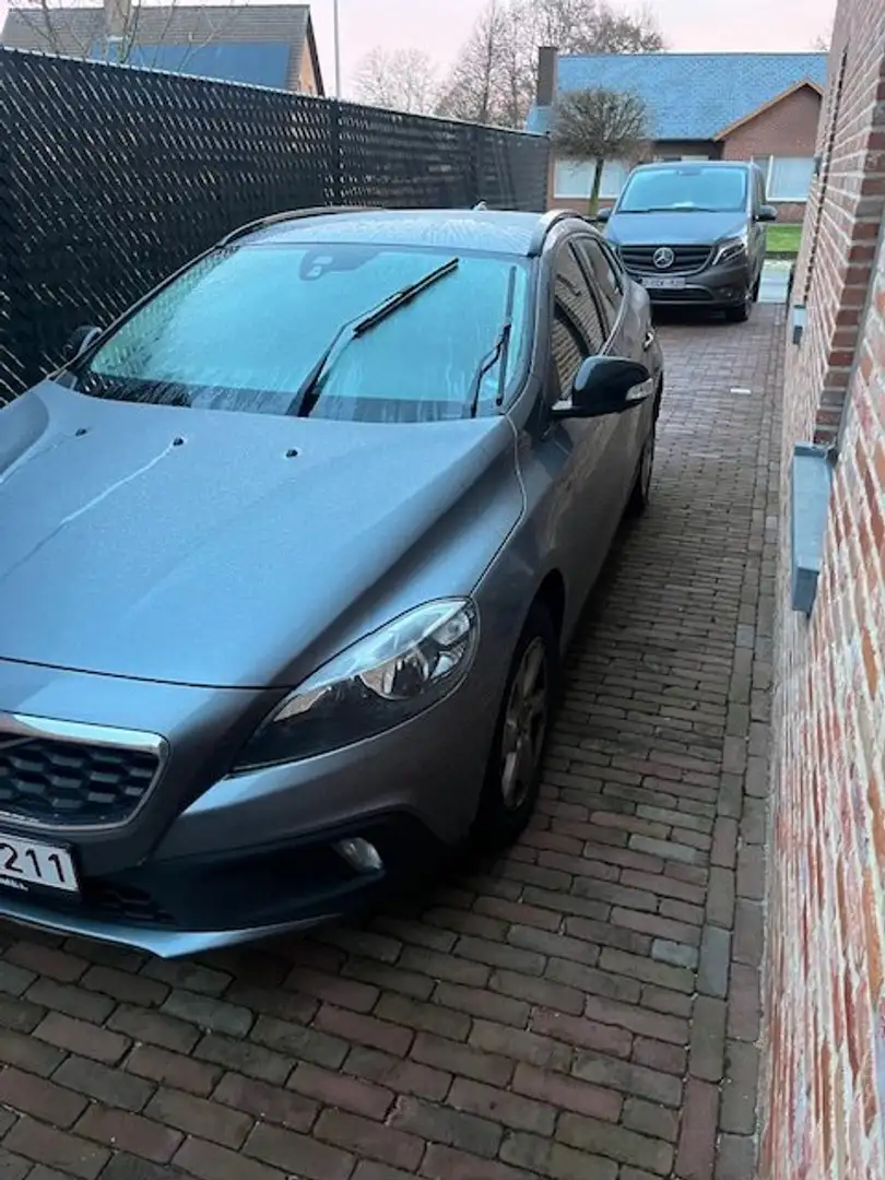 Volvo V40 Cross Country 2.0 D2 Base Gris - 2