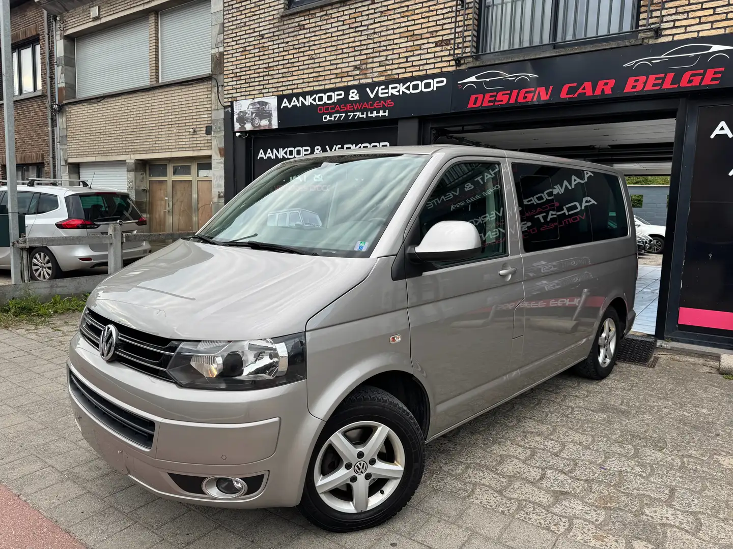 Volkswagen T5 Multivan Multivan 2.0 CR TDi Trendline BlueMotion Gris - 1