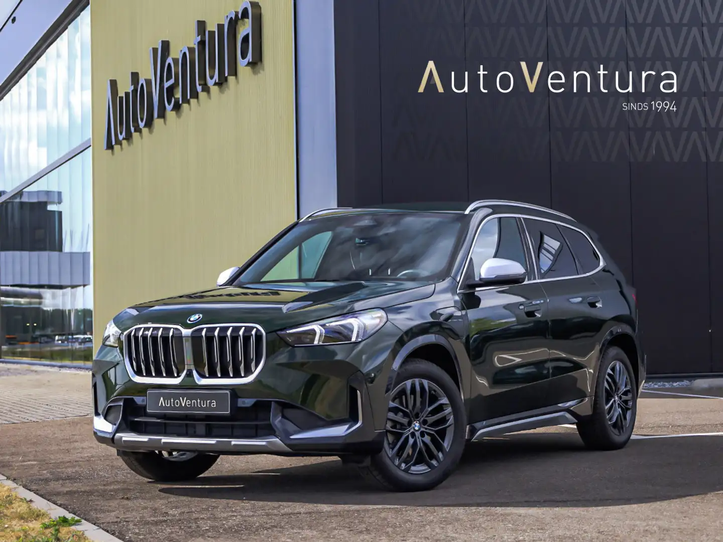 BMW X1 xDrive25e High Executive Trekhaak l Adapt. Cruise Groen - 1