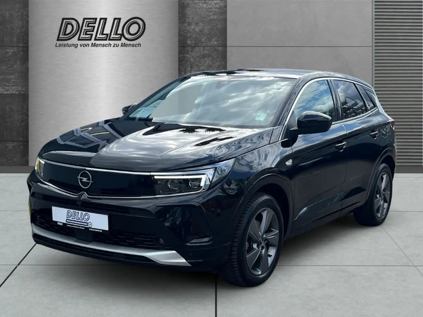 Opel Grandland Elegance 1.2T AHK-abnehmbar Navi 360 Kamera LED Bl Schwarz - 1