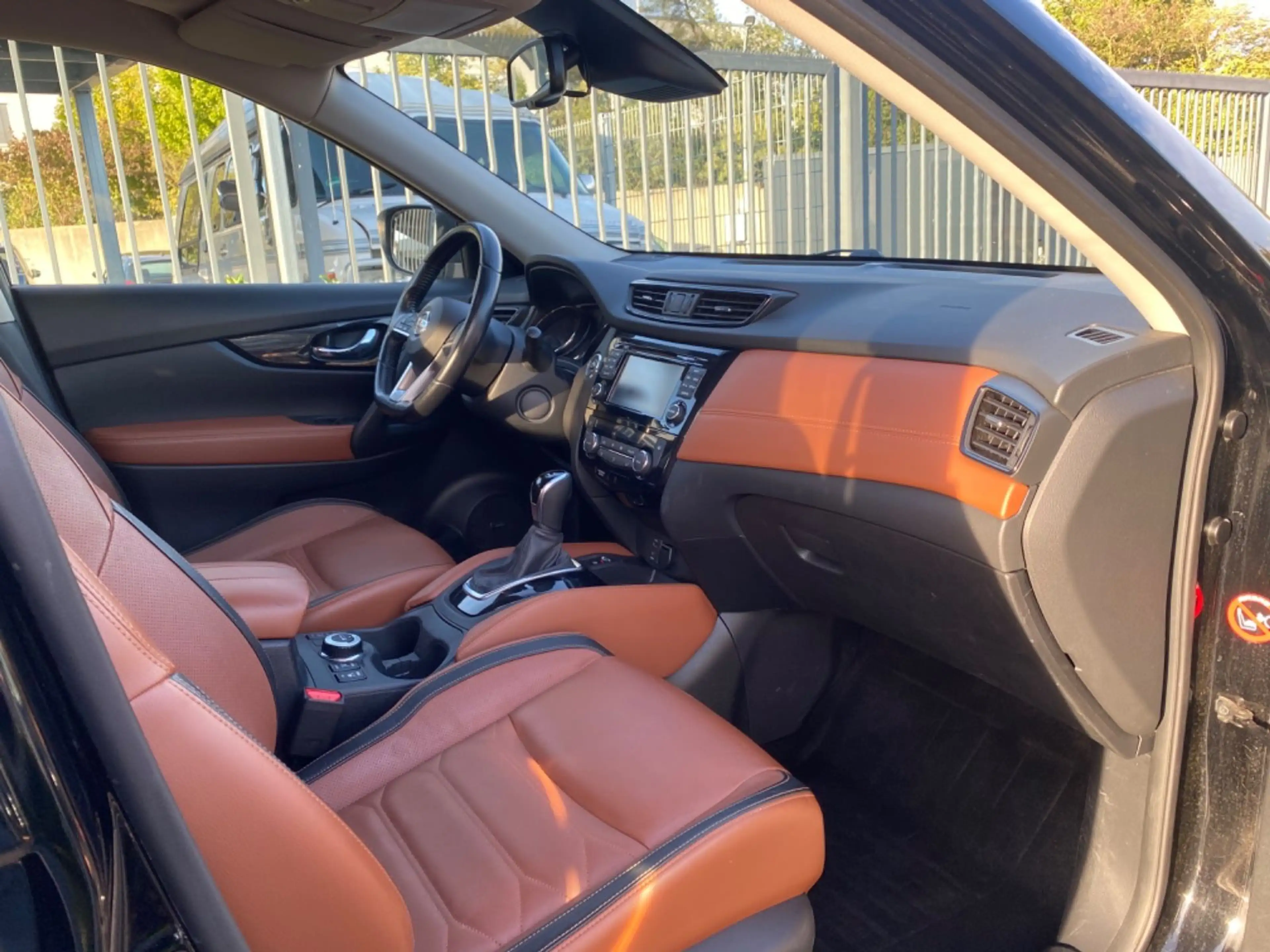 Nissan X-Trail 1.7 dCi Tekna 4x4 *AUTOMATIK*PANO*LEDER* — photo 6