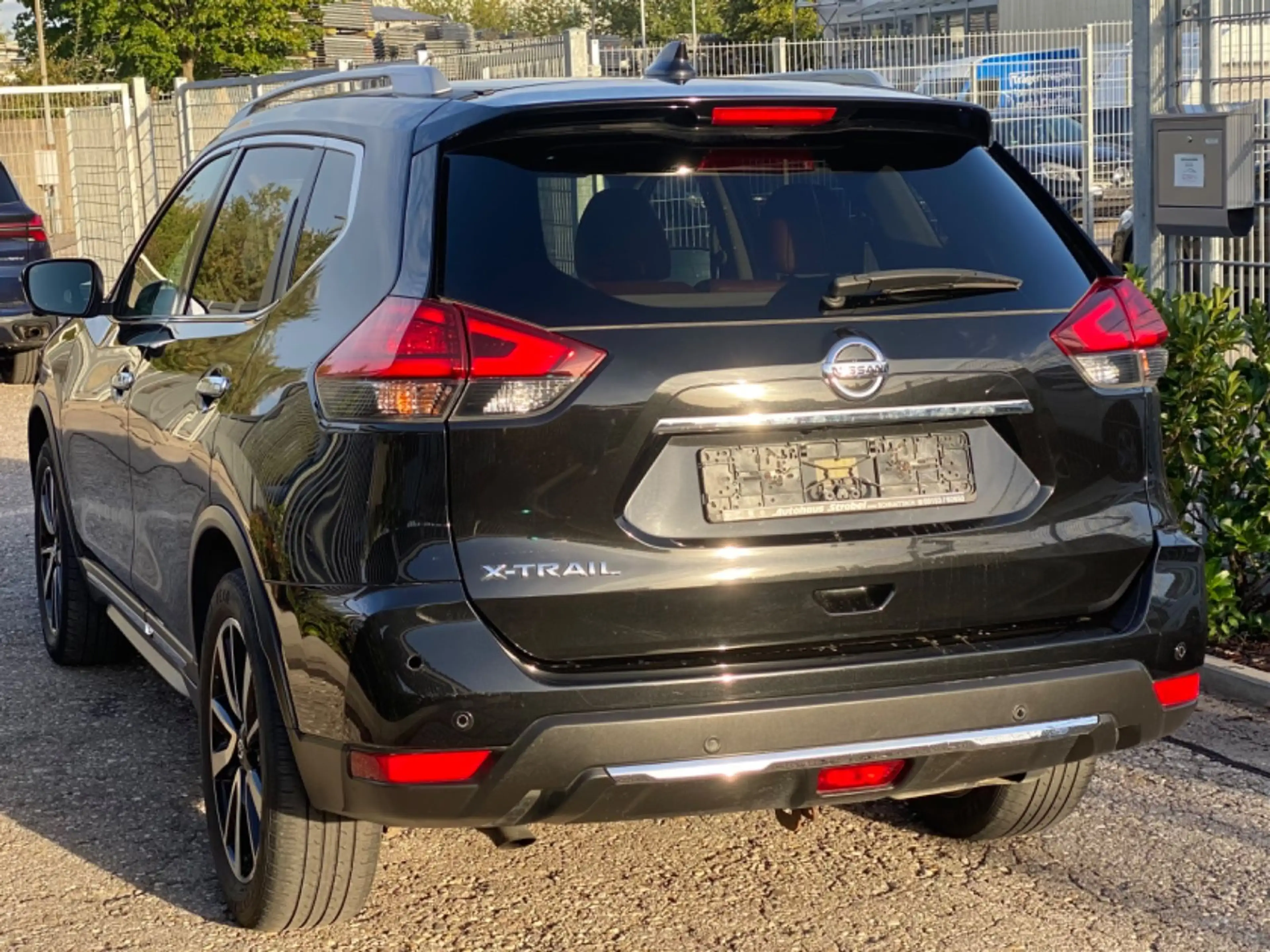 Nissan X-Trail 1.7 dCi Tekna 4x4 *AUTOMATIK*PANO*LEDER* — photo 3