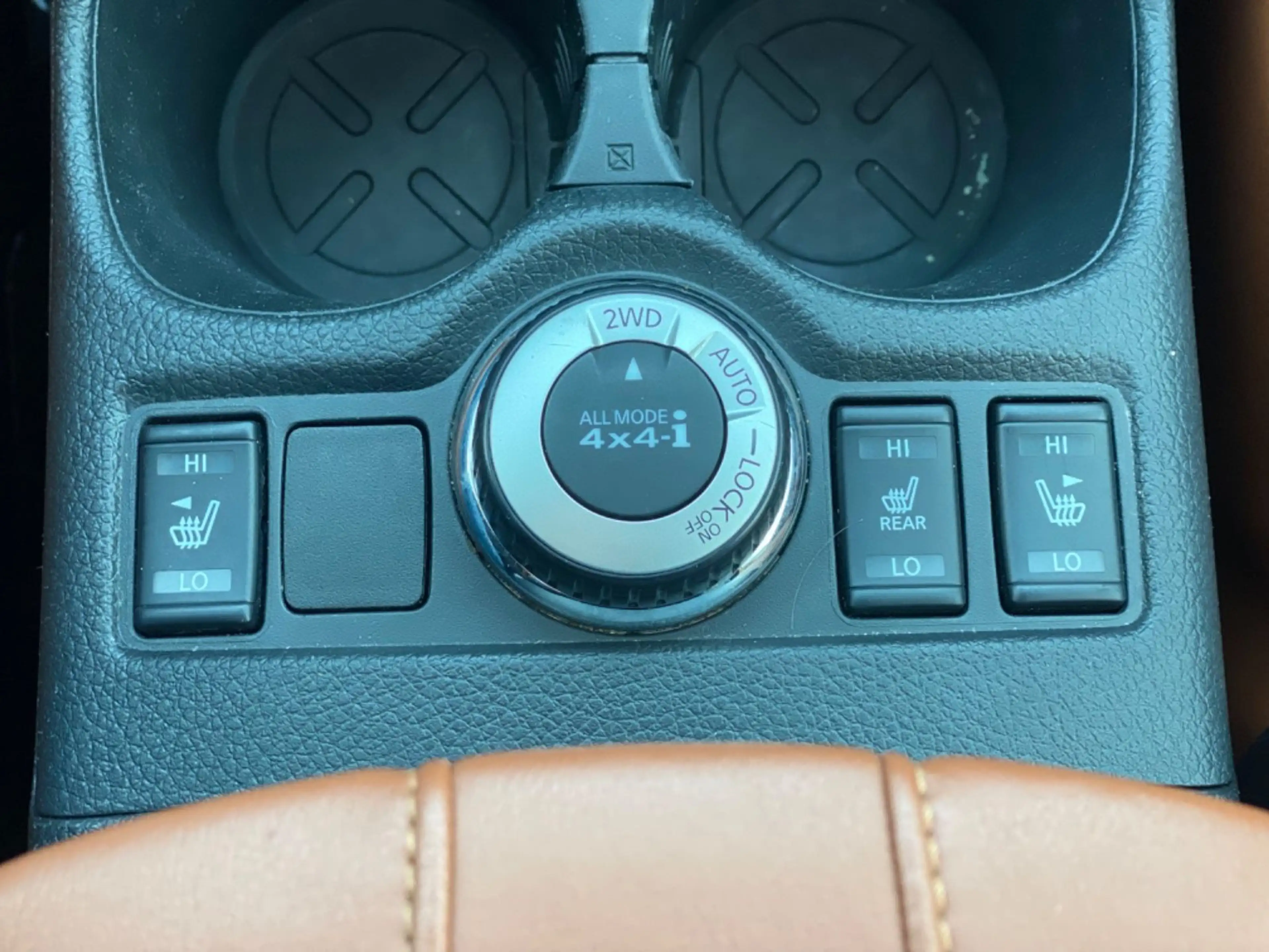 Nissan X-Trail 1.7 dCi Tekna 4x4 *AUTOMATIK*PANO*LEDER* — photo 14