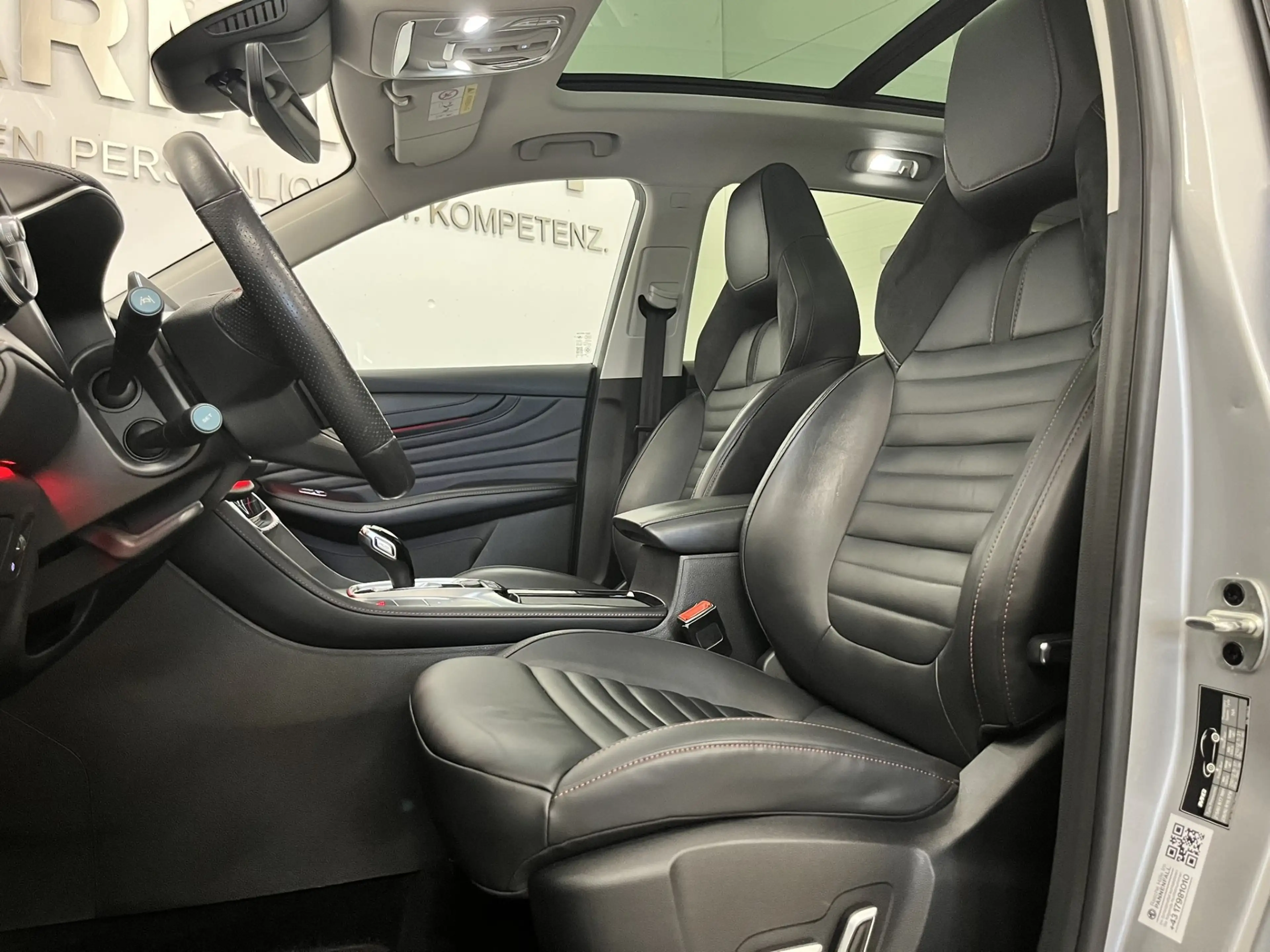 MG EHS 1,5T GDI PHEV *LUXURY / PANORAMA* — photo 14