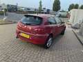 Alfa Romeo 147 1.6 TS Distinctive Rood - thumbnail 3