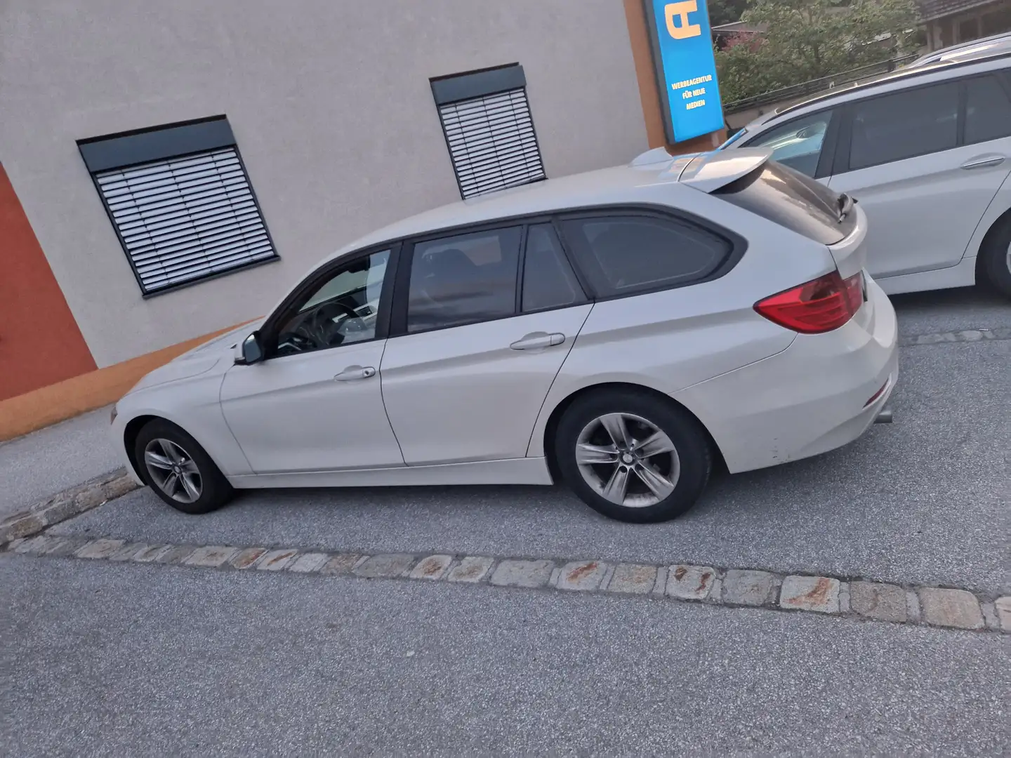 BMW 316 316d Touring Weiß - 2