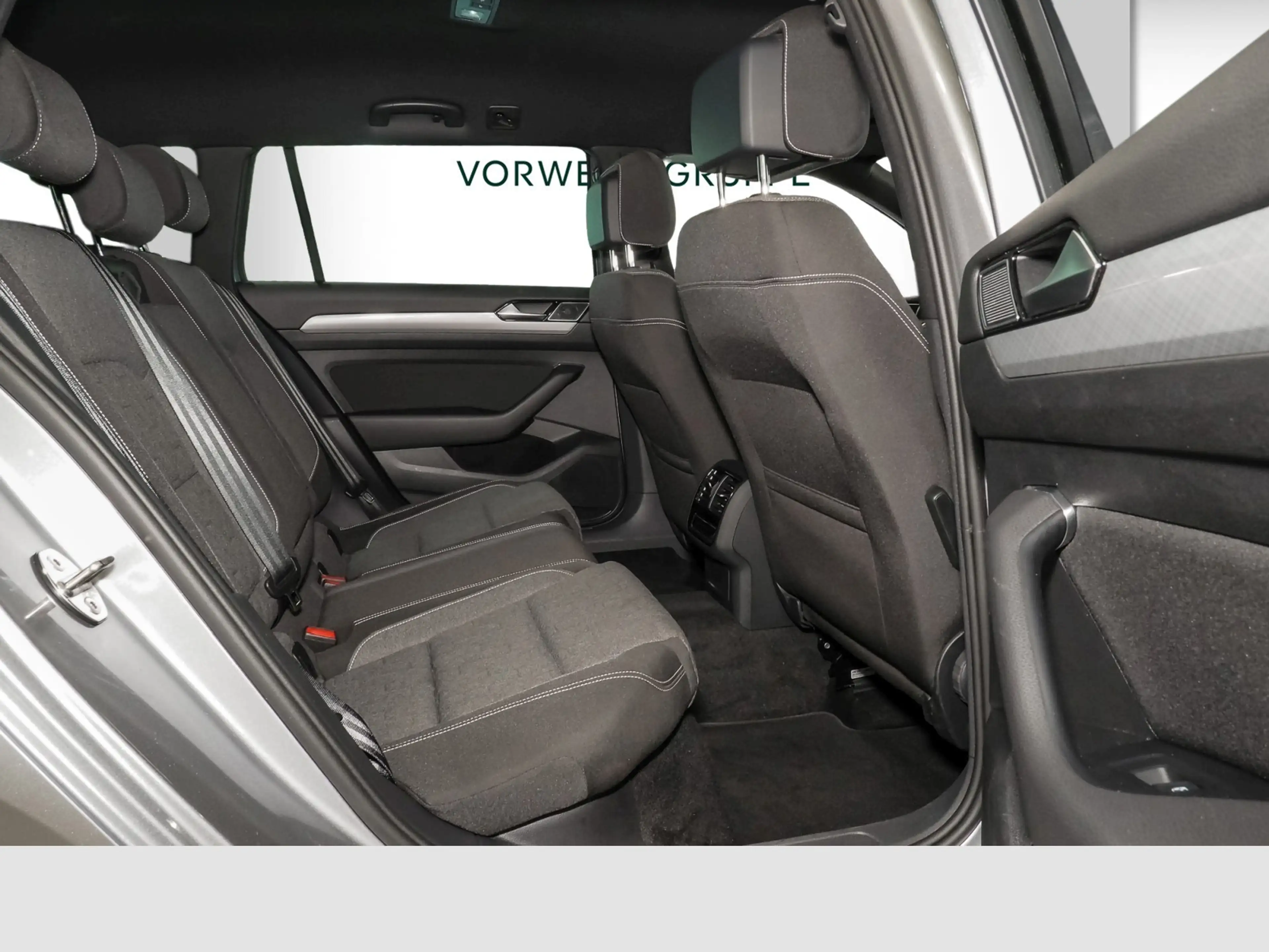Volkswagen Passat BUSINESS 2.0 TDI — photo 9